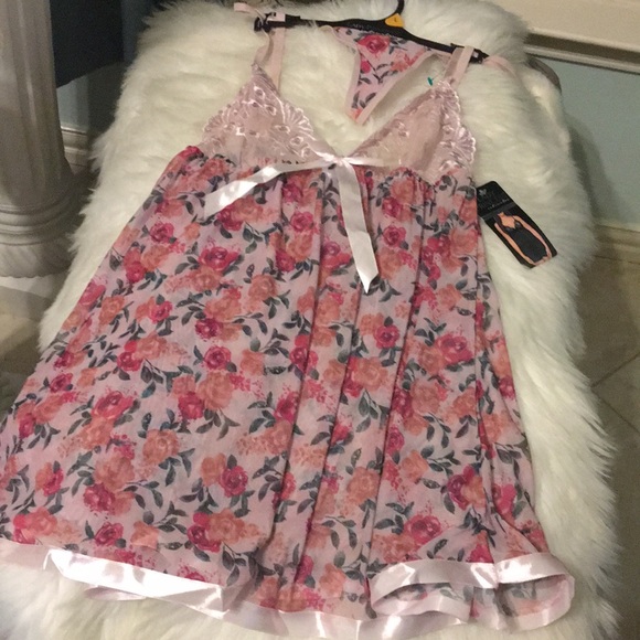 Lady Princess nightwear- Large new - Picture 2 of 8